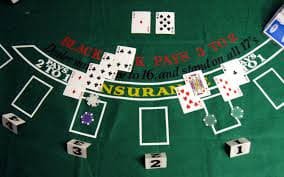Multiple Capsa Banting table lobbies displaying different stake levels and player counts